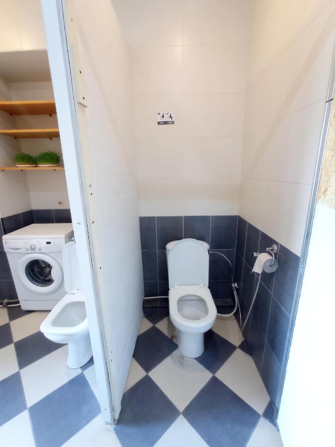 Sun City Hostel Ереван Экстерьер фото