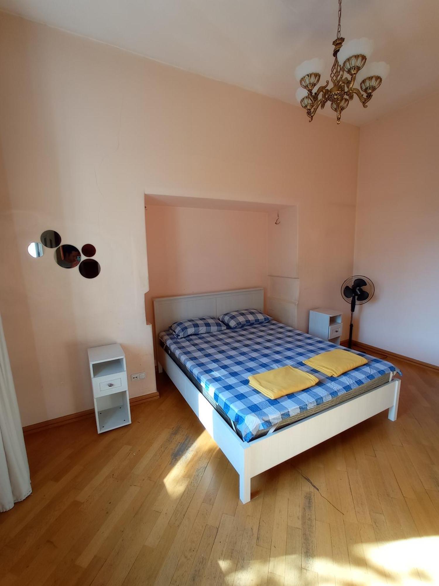 Sun City Hostel Ереван Экстерьер фото